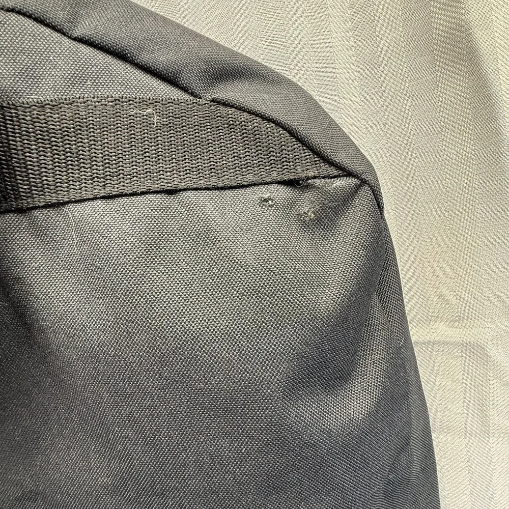 London Fog -‎ Canvas Lightweight Garment Bag / Hanging Clothes black